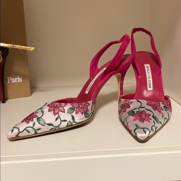 Manolo Blahnik Shoes - Milano Blahnik pumps